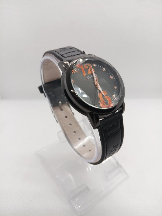Black Dial Minimal Ladies Leather Strap Watch