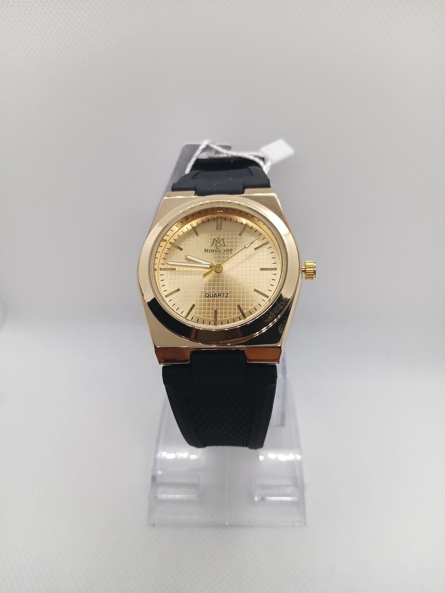 Golden Dial Men’s Watch – Black Rubber Strap, Water Resistant, Premium Build