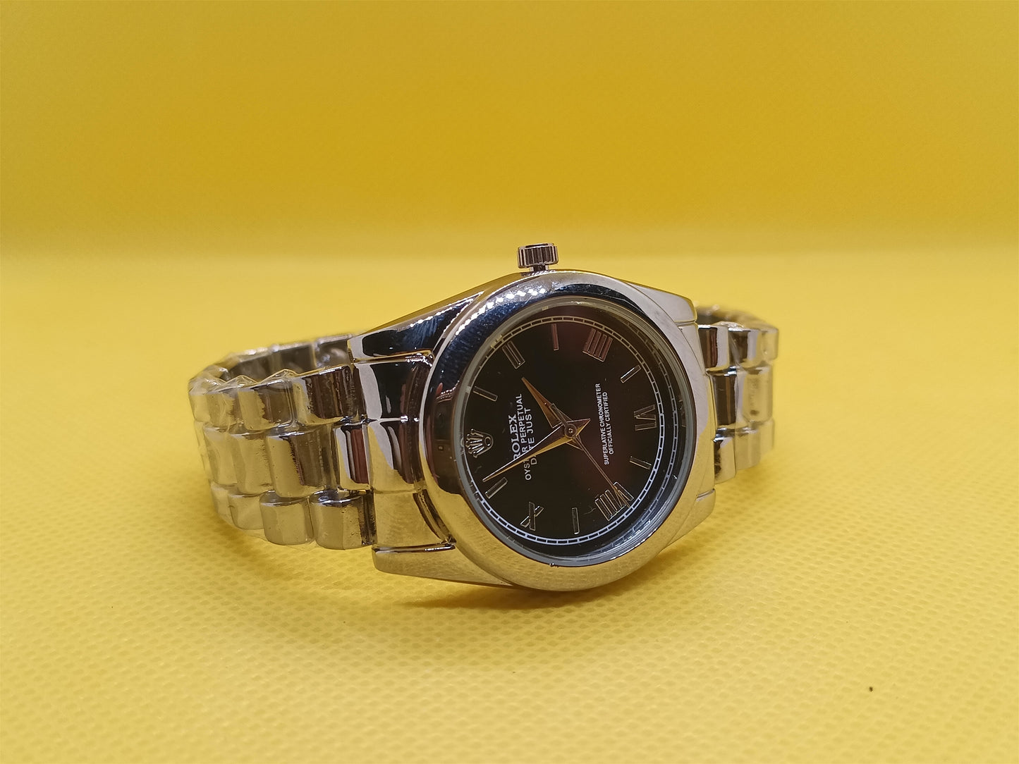 Royal Crown Two-Tone Women’s Watch – Blue Dial with Gold & Silver Strap