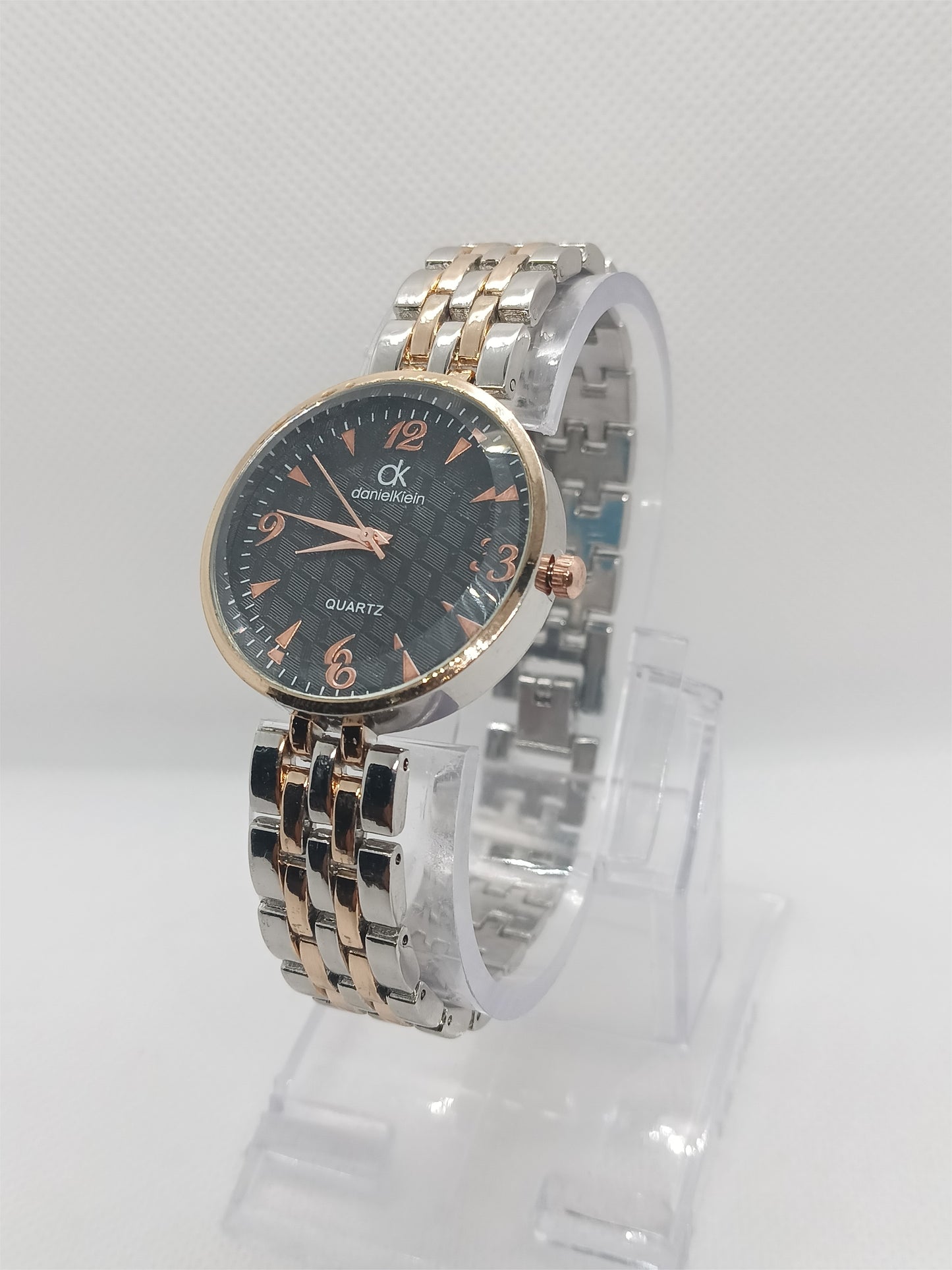 Elegant Black Dial Women’s Watch with Two-Tone Strap