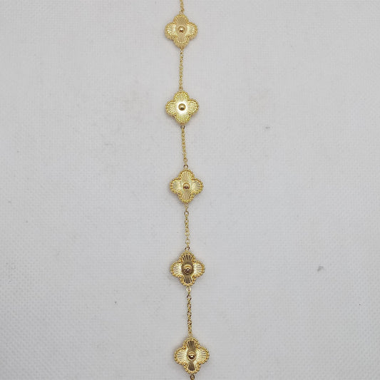 Minimal Clover Drop Gold Bracelet