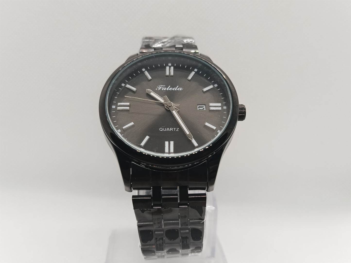 Full Black Stainless Steel Men’s Watch – Luxury Black Dial, Date Display, Water Resistant