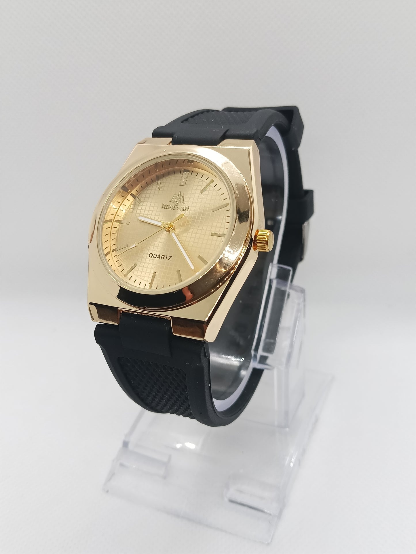 Golden Dial Men’s Watch – Black Rubber Strap, Water Resistant, Premium Build