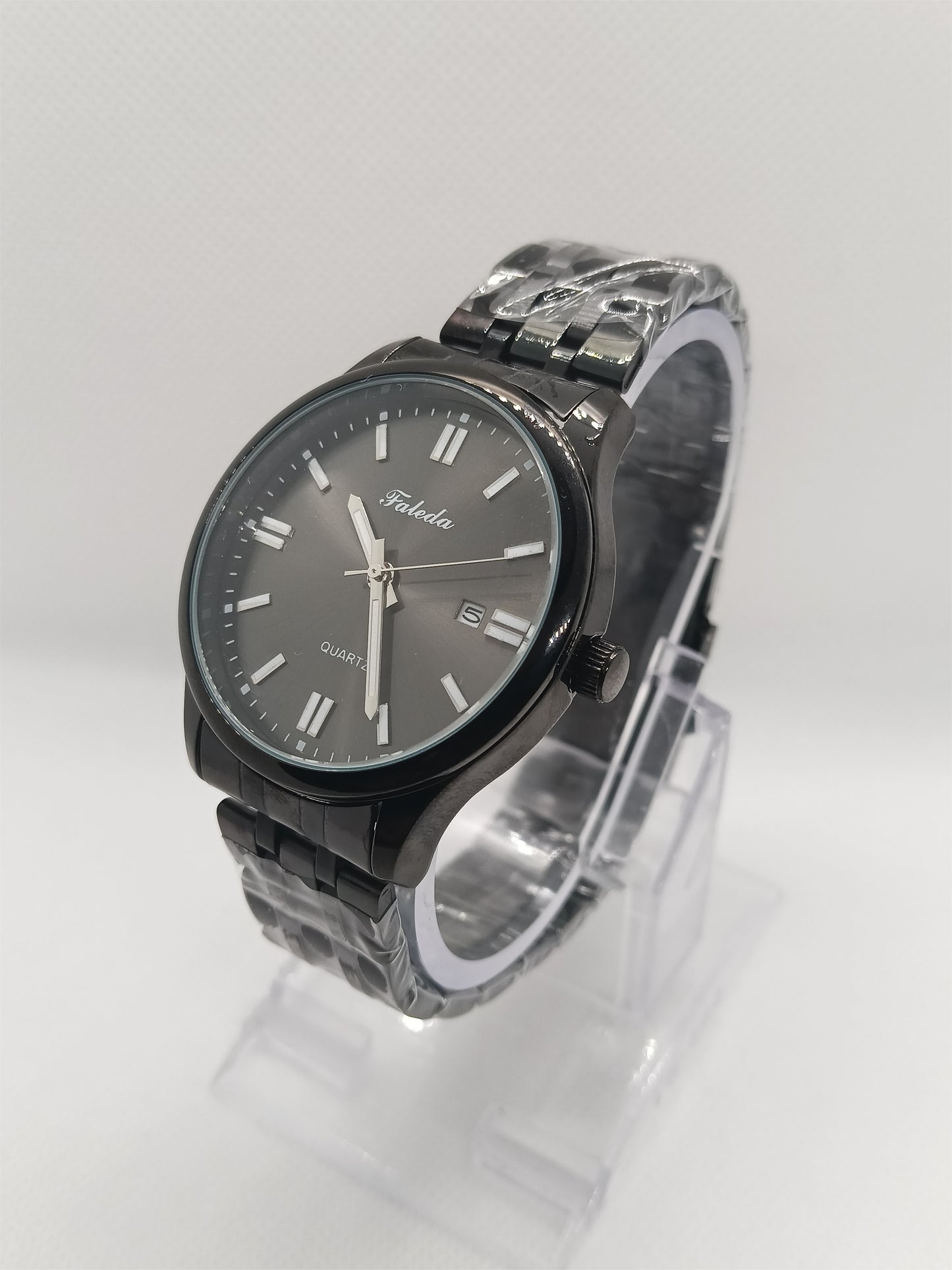 Full Black Stainless Steel Men’s Watch – Luxury Black Dial, Date Display, Water Resistant