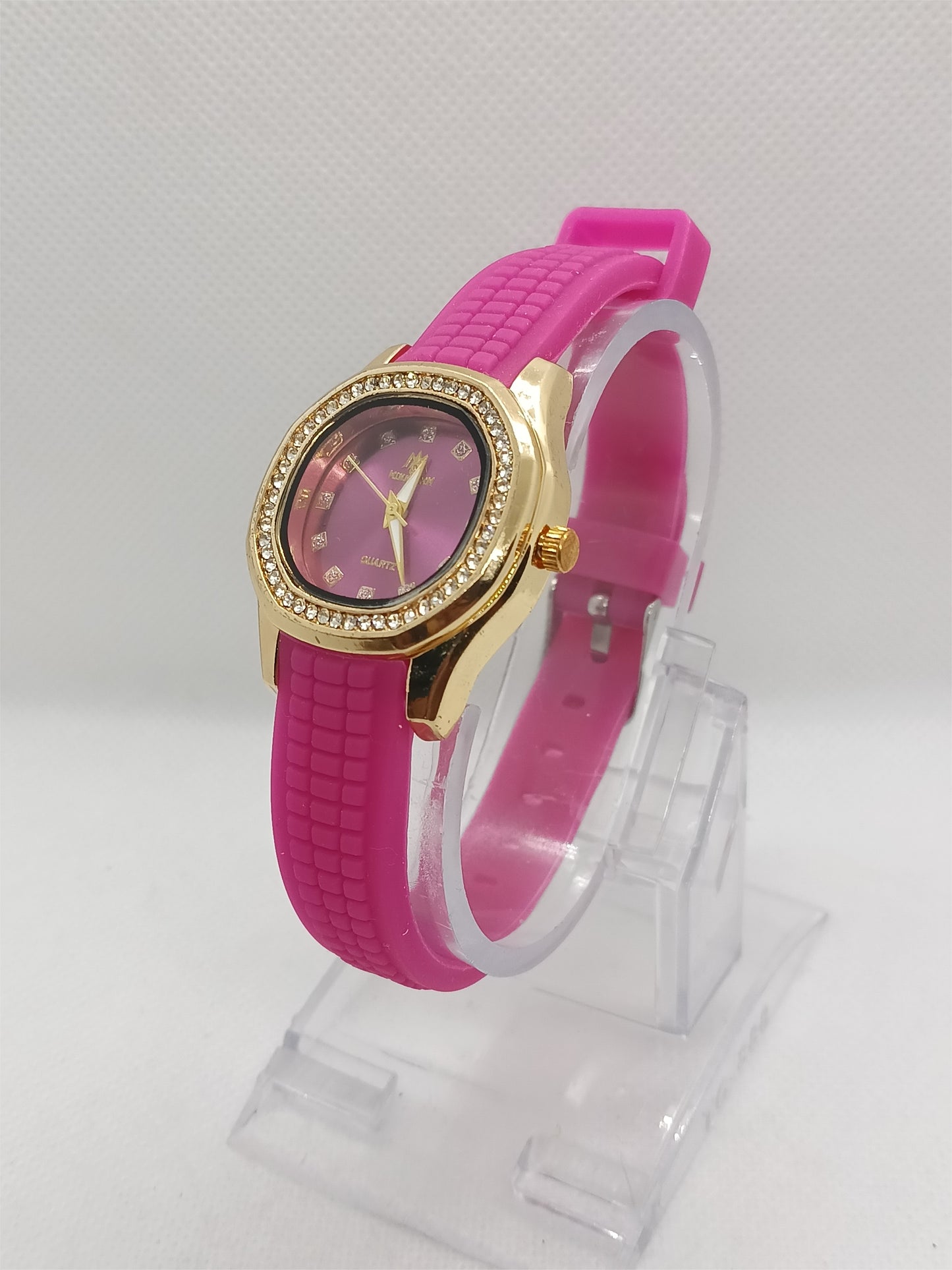 Pink Crystal Edge – Golden Charm Edition