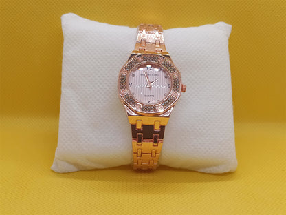 Stylish Rose Gold Crystal Ladies Watch – Luxury Bracelet Collection