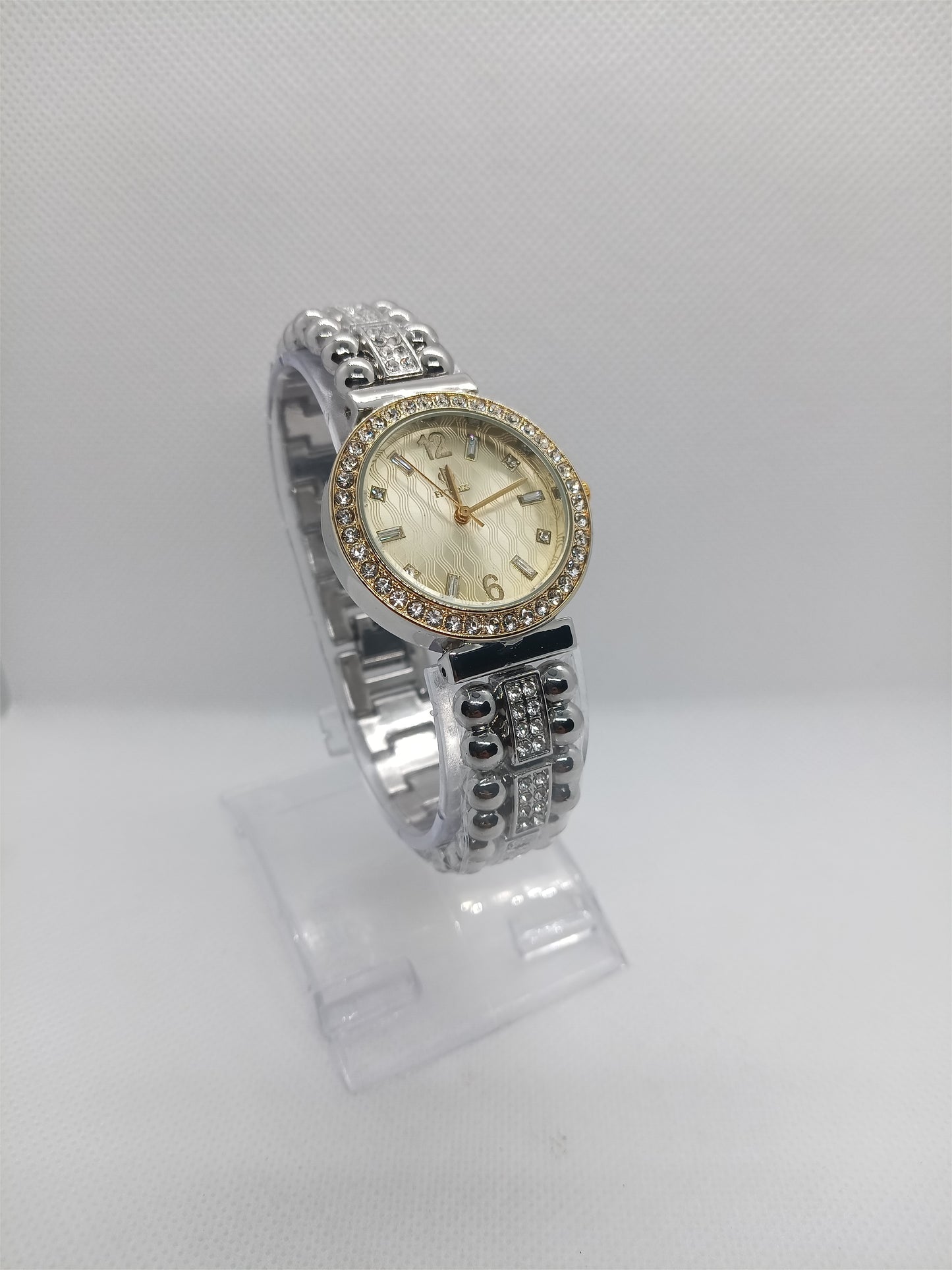 Silver Pearl Classic Ladies Watch – Gold Plated, Pearl White Dial, Crystal Bezel