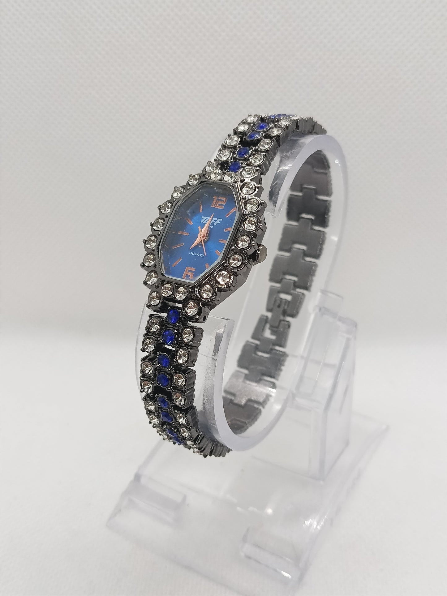 Midnight Sapphire Crystal Bracelet Watch — Silver Edition
