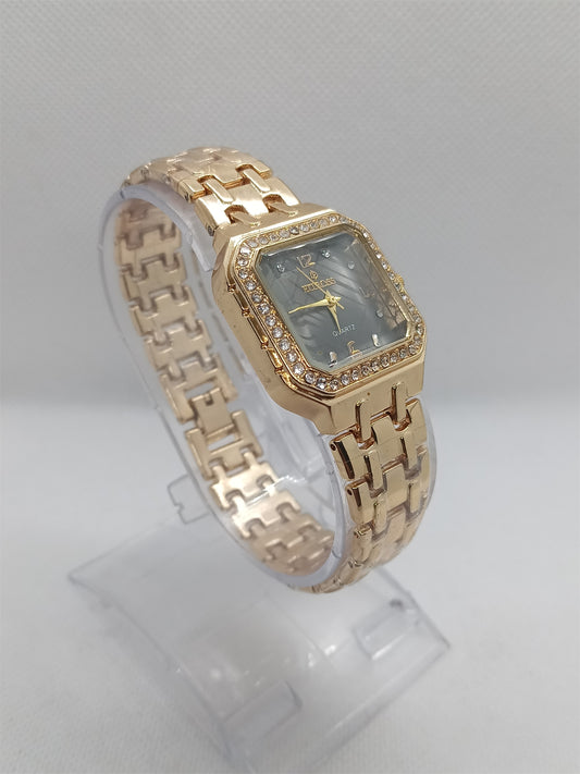 Golden Smoke Classic Square Bracelet Watch
