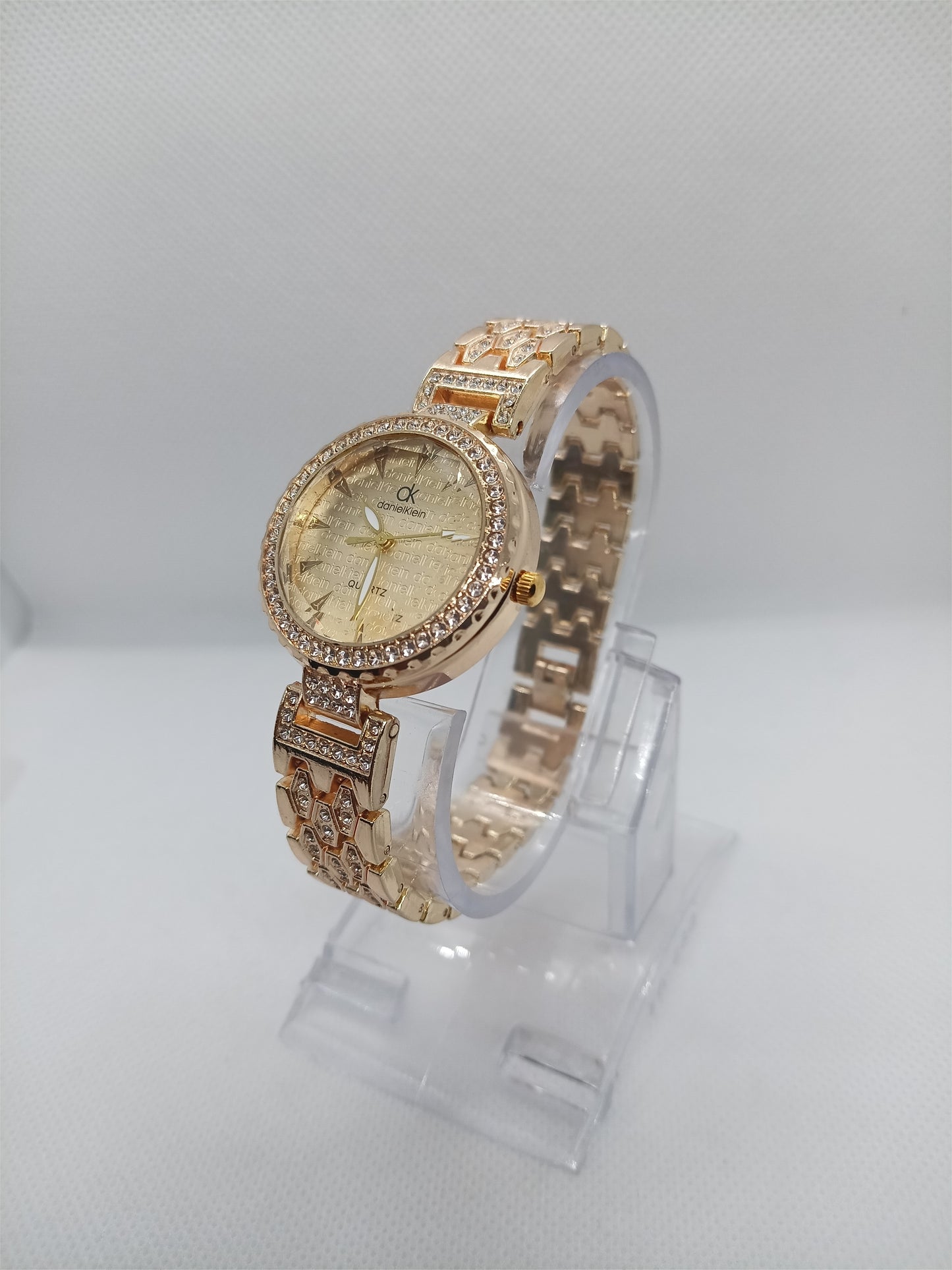 Rose Gold Marble Dial Women’s Watch with Slim Strap