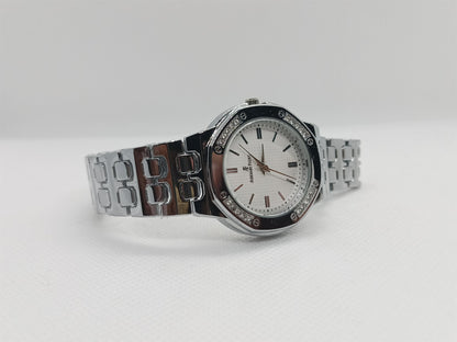 Silver Dial Women’s Watch with Classic Metallic Link Strap