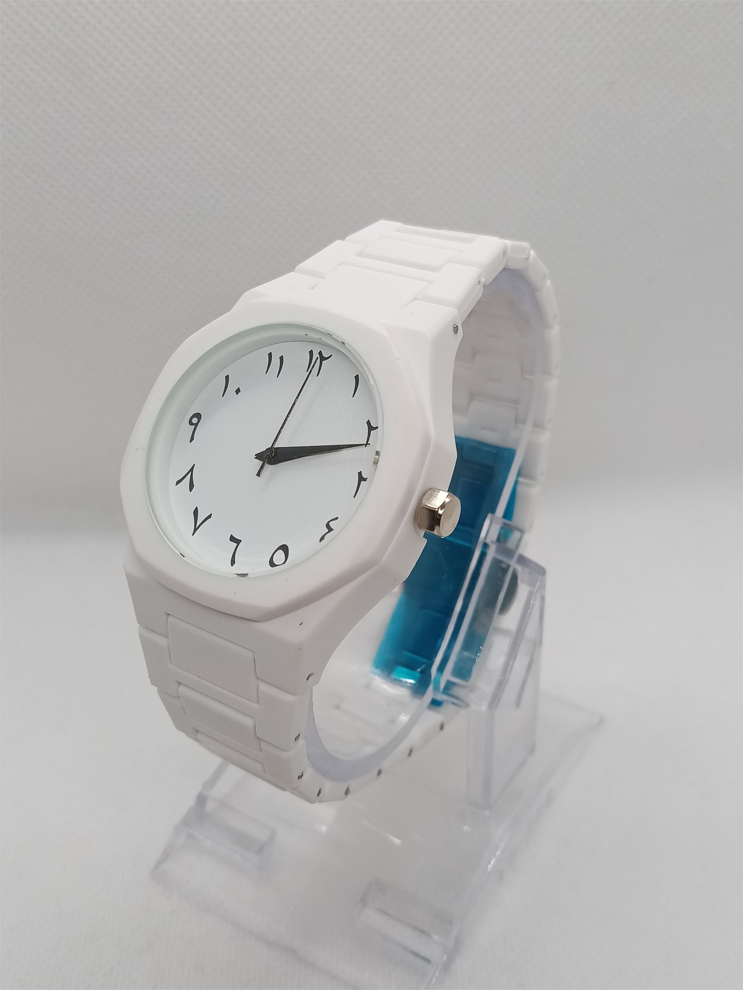 White Arabic Aura – Timeless Pure Aesthetic