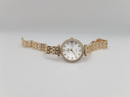 Crystal Luxe Ladies Watch – White Dial, Gold-Tone Stainless Steel Bracelet, Crystal Bezel