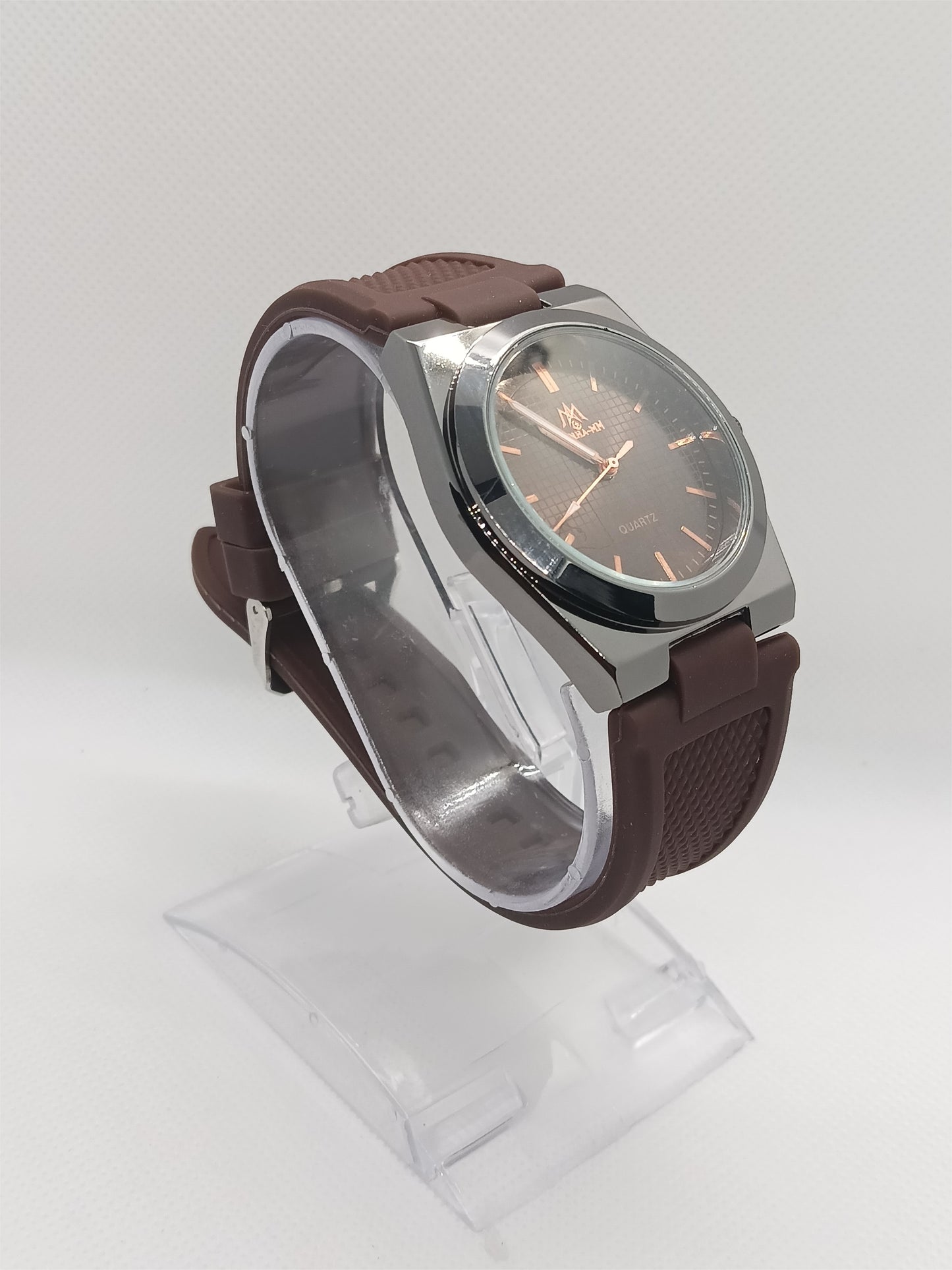 Brown Dial Men’s Watch – Rubber Strap, Water Resistant, Stylish Everyday Wear