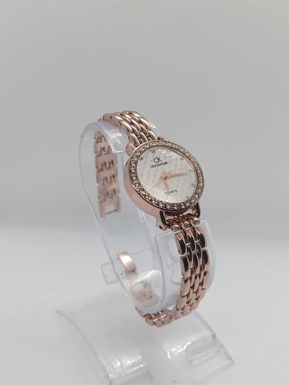 Bronze Elegance Ladies Watch – White Dial, Bronze-Tone Bracelet, Crystal Bezel, Classic Women’s Timepiece