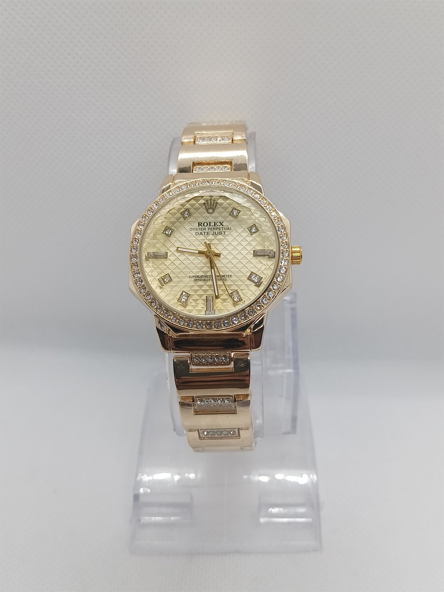 Royal Charm Ladies Watch – Gold Stainless Chain, Crystal Bezel, Textured Dial