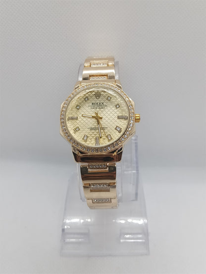 Royal Charm Ladies Watch – Gold Stainless Chain, Crystal Bezel, Textured Dial
