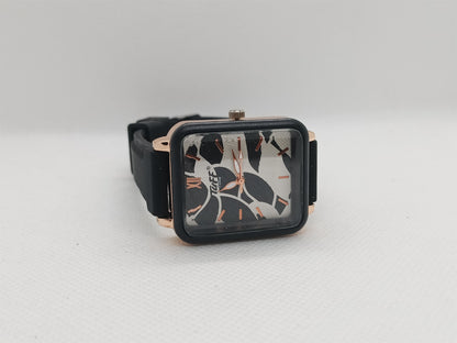 Midnight Marble Square – Sleek Black Modernist