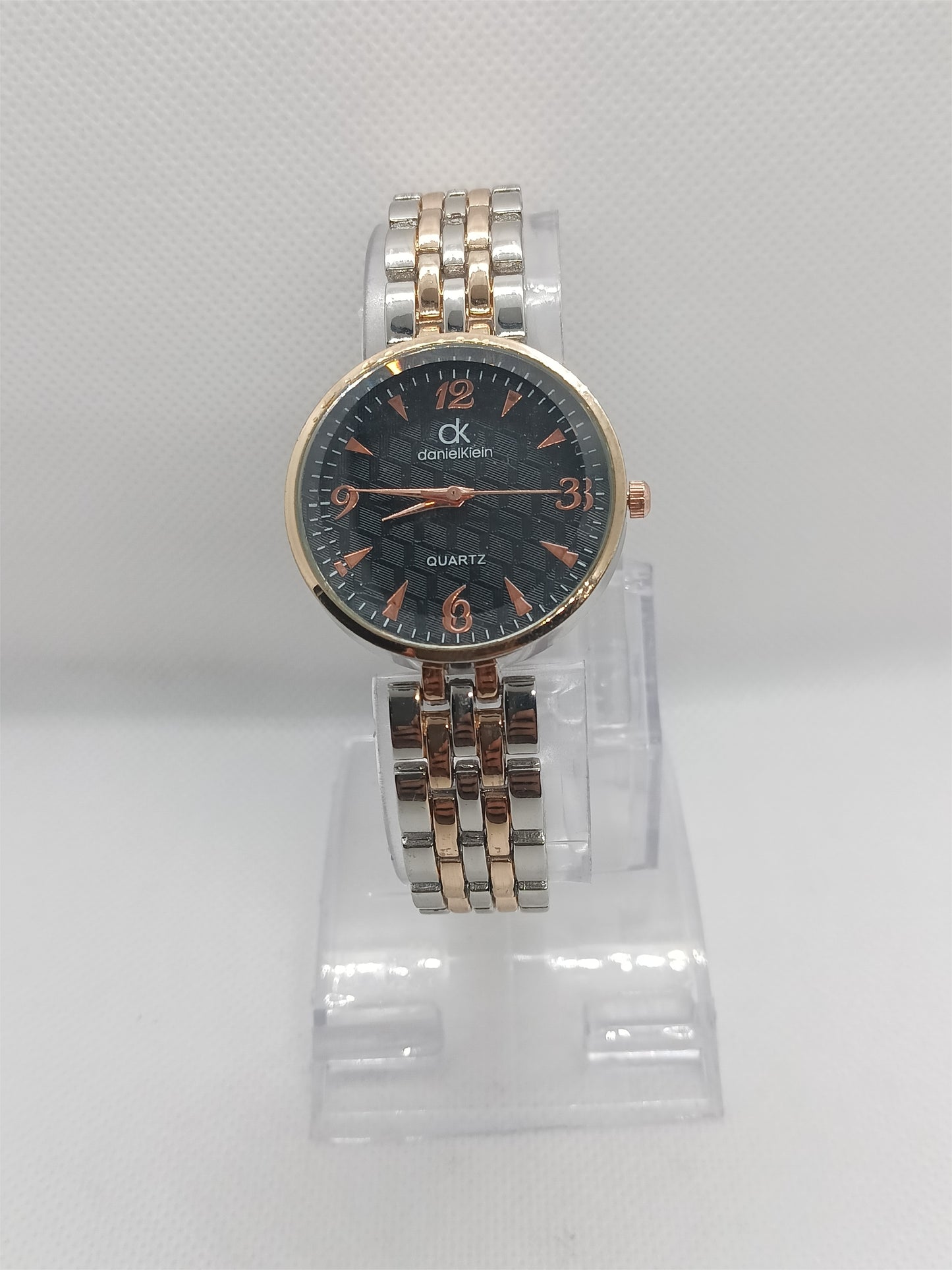 Elegant Black Dial Women’s Watch with Two-Tone Strap