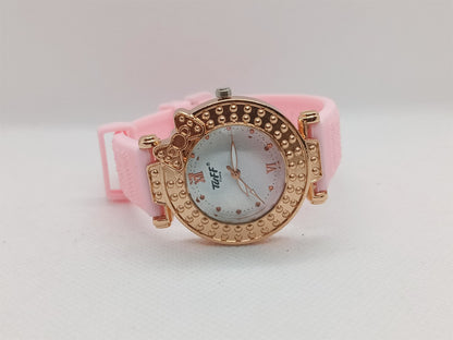 Rosé Pearl Round – Crystal Bloom Pink Edition