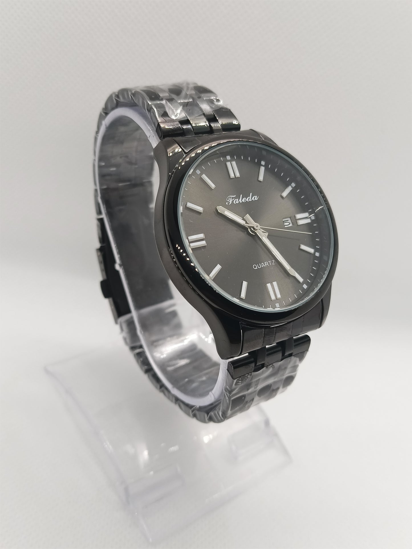Full Black Stainless Steel Men’s Watch – Luxury Black Dial, Date Display, Water Resistant