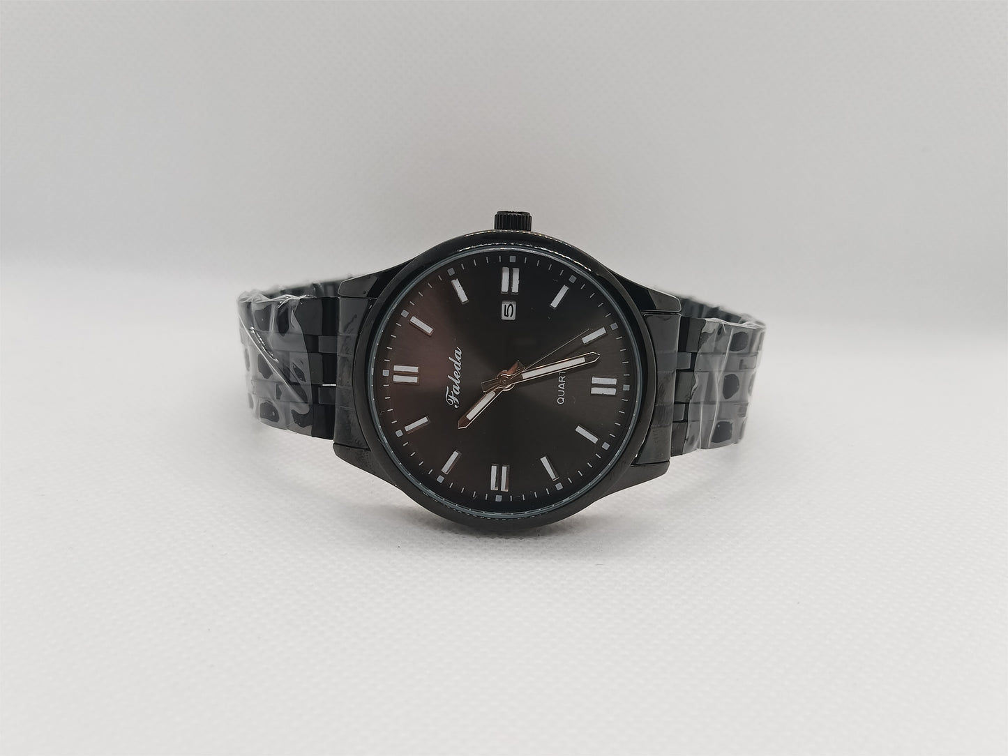 Full Black Stainless Steel Men’s Watch – Luxury Black Dial, Date Display, Water Resistant