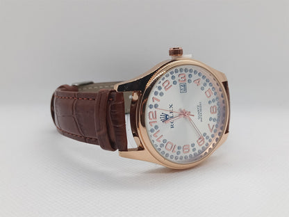 Premium White Dial Men’s Watch – Brown Leather Strap, Classic Luxury Design, Date Feature