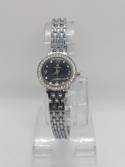 Luxe Charm Ladies Watch – Silver Stainless Bracelet, Crystal Bezel, Black Dial