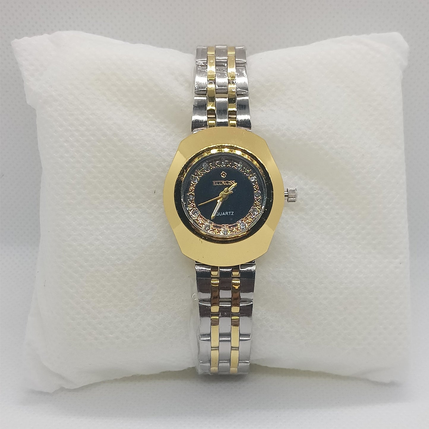 Classic Two-Tone Ladies’ Watch – Gold Bezel & Black Dial