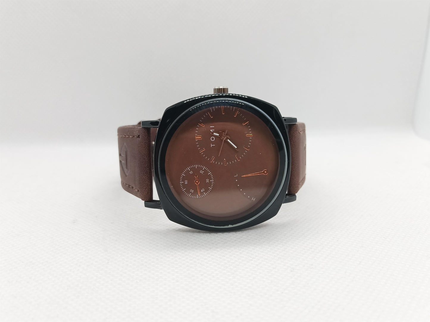 Men’s Brown Leather Modern Dial Watch