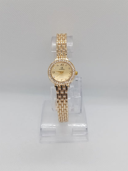 Luxe Charm Ladies Watch – Gold Stainless Bracelet, Crystal Bezel, Elegant Dial