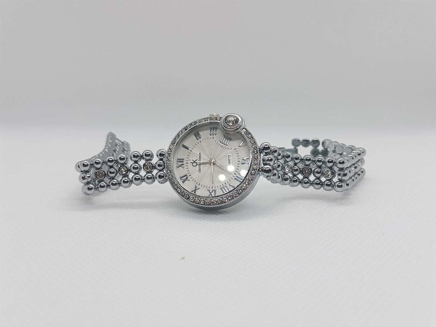 Pearl Radiance Ladies Watch – Silver Beaded Bracelet, Crystal Accent, Premium Classic Design