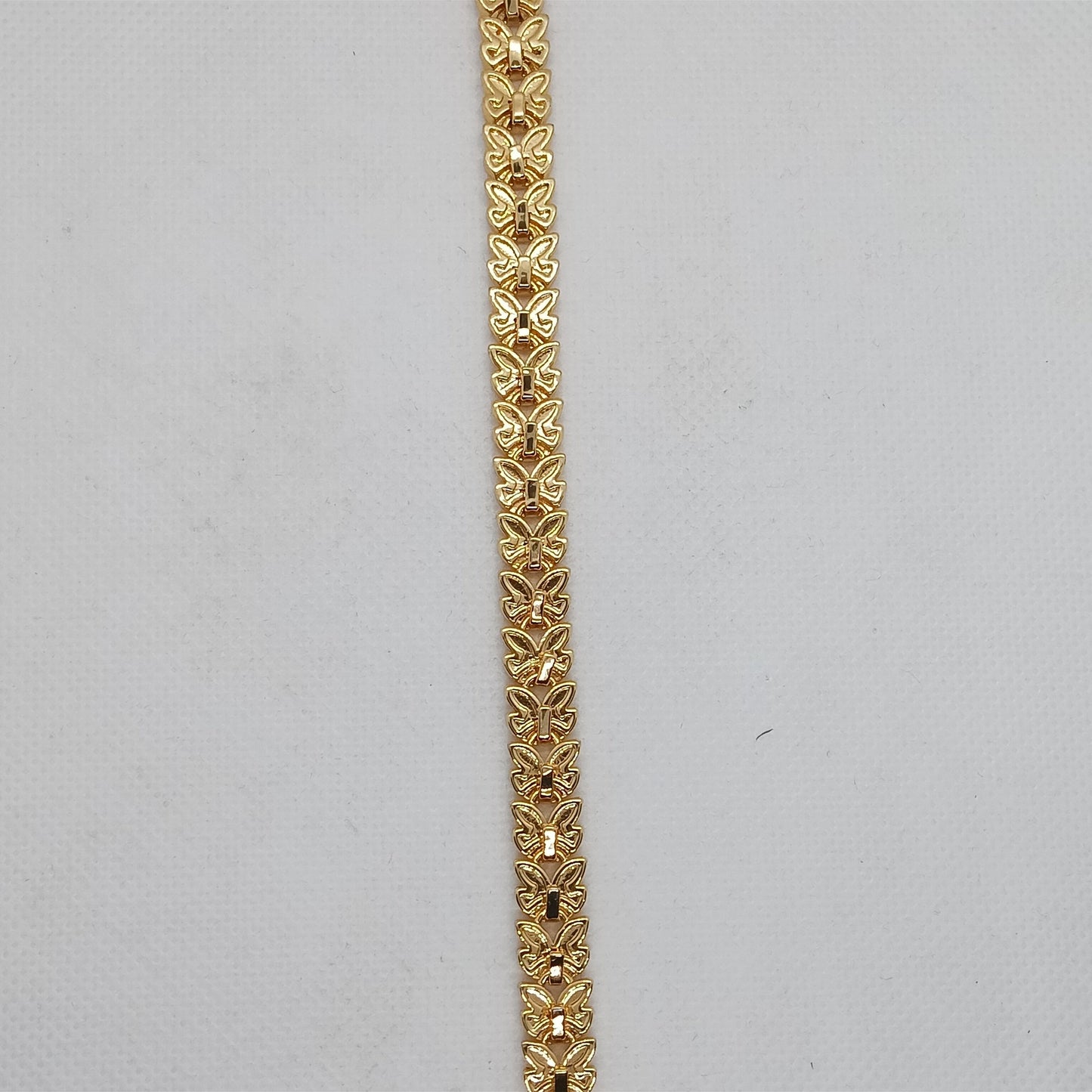 Golden Leaf Pattern Statement Bracelet